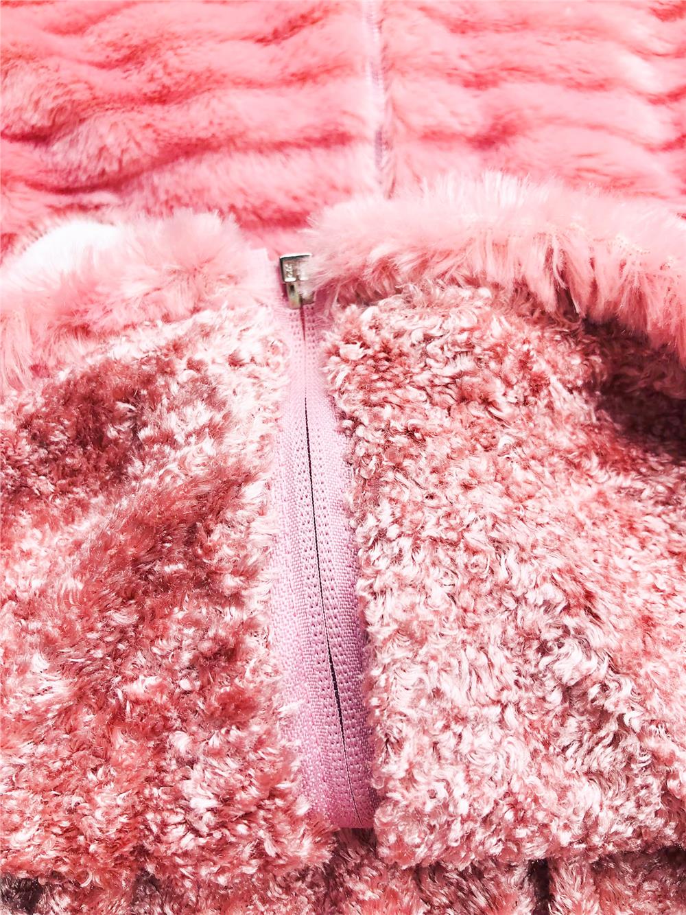 Pembe Tavşan  Mont