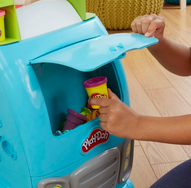 Play Doh Dev Dondurma Arabam F1039