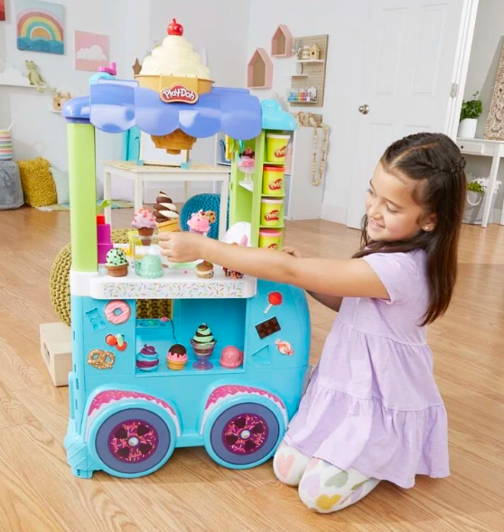 Play Doh Dev Dondurma Arabam F1039