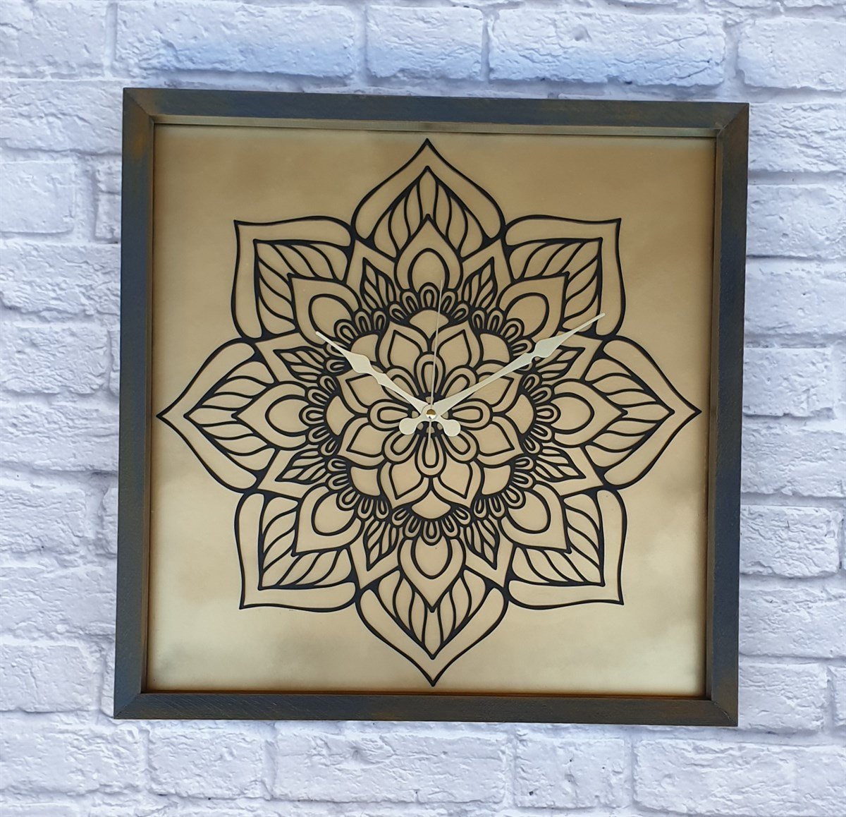 Markakanvas Ahşap Eskitme  Altın(Gold)Renkli Duvar Saati 50x50cm