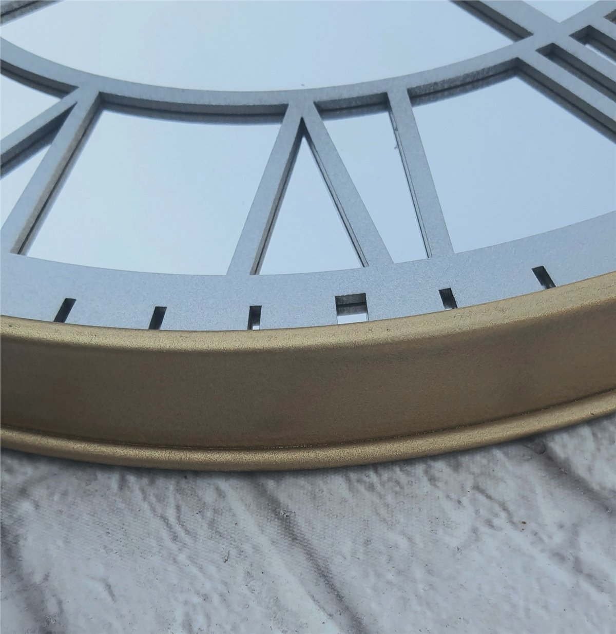 Markakanvas Altın (GOLD) Renk Metal Kasalı Aynalı Duvar Saati Çap 40 cm - Çap 50 cm