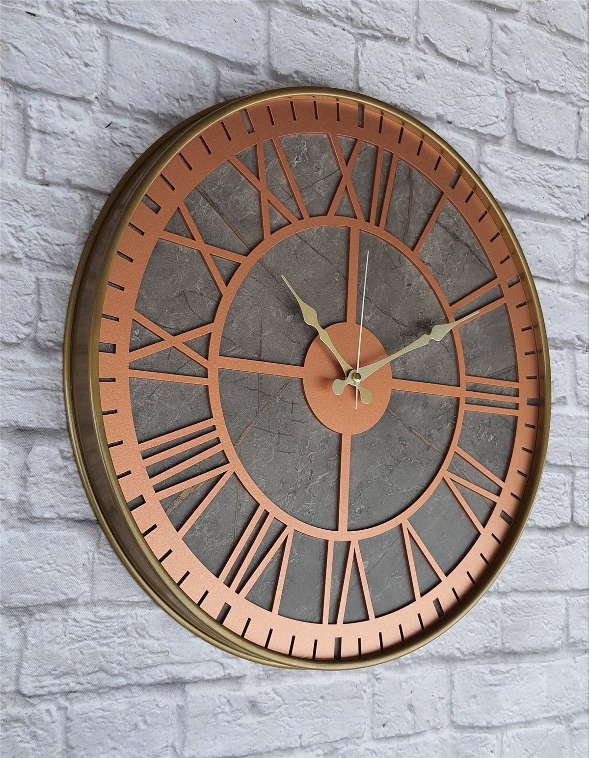Markakanvas Altın(gold) Renkli Metal Kasalı Mermer Desenli  Duvar Saati  ( Çap 50 cm -Çap 80 cm )