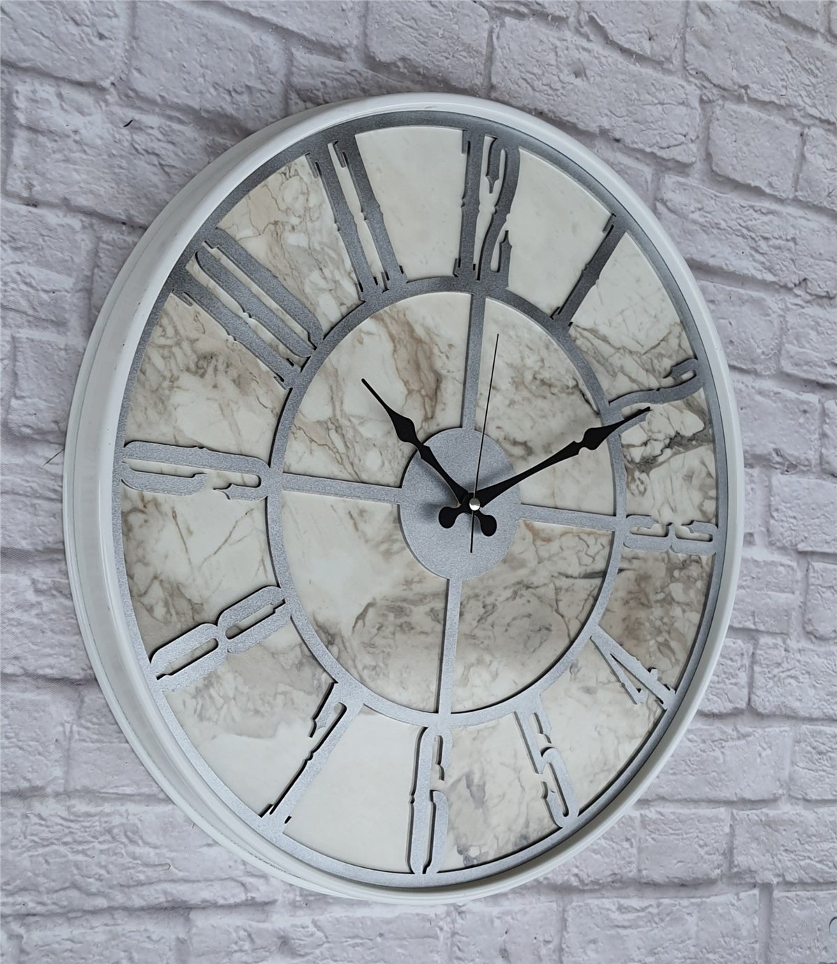 Markakanvas Beyaz Metal Kasalı Mermer Desenli  Duvar Saati  ( Çap 50 cm -Çap 80 cm )