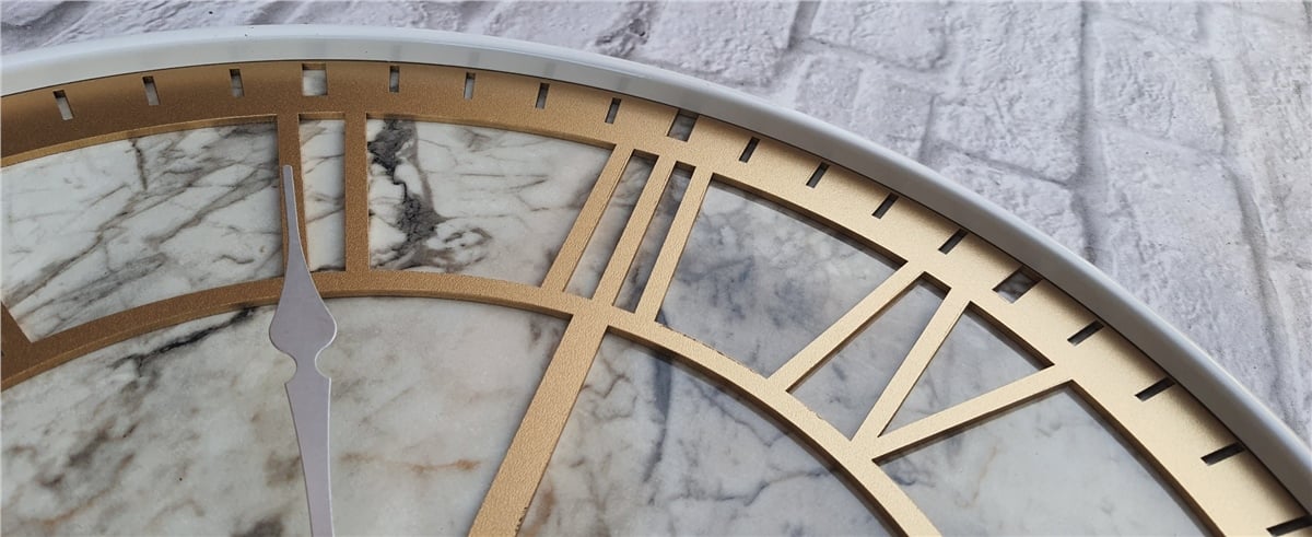 Markakanvas Beyaz Metal Kasalı Mermer Desenli  Duvar Saati  ( Çap 50 cm -Çap 80 cm )