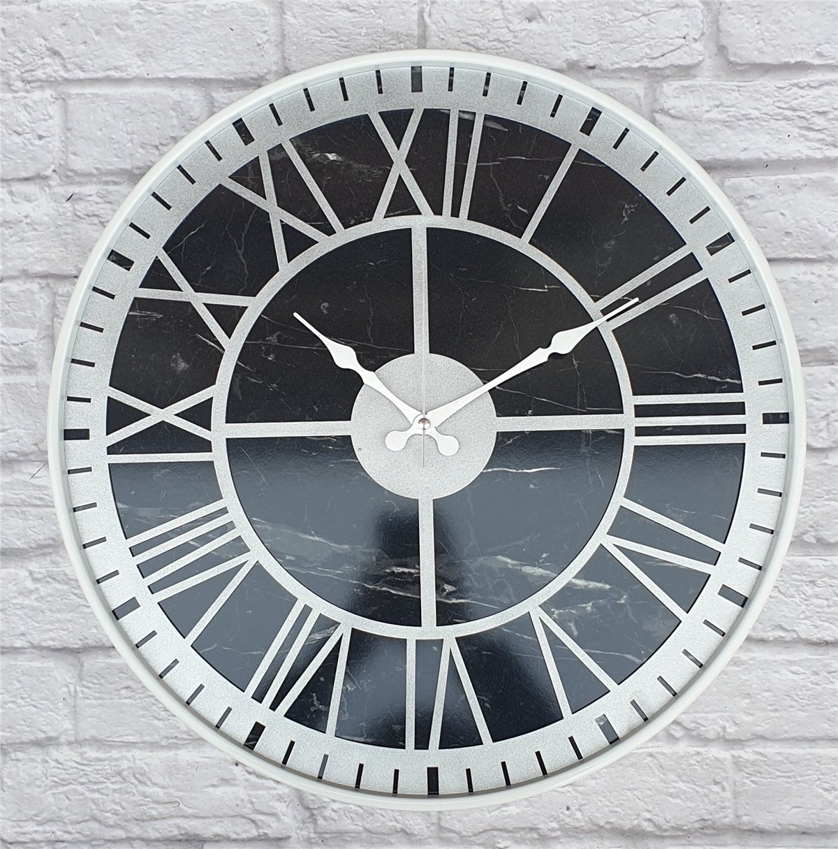 Markakanvas Beyaz Metal Kasalı Mermer Desenli  Duvar Saati  ( Çap 50 cm -Çap 80 cm )