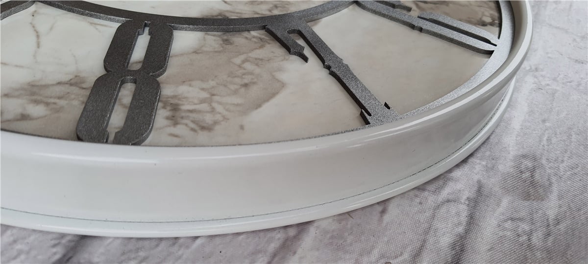Markakanvas Beyaz Metal Kasalı Mermer Desenli  Duvar Saati  ( Çap 50 cm -Çap 80 cm )