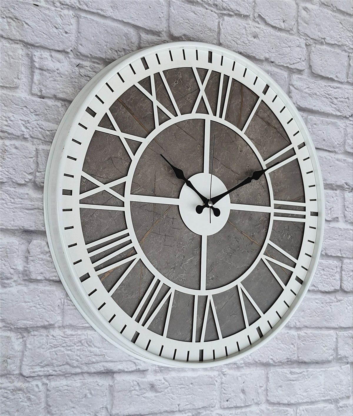 Markakanvas Beyaz Metal Kasalı Mermer Desenli  Duvar Saati  ( Çap 50 cm -Çap 80 cm )