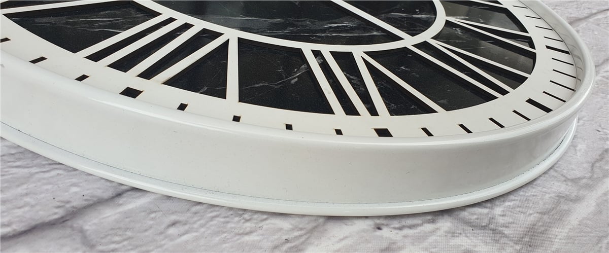 Markakanvas Beyaz Metal Kasalı Mermer Desenli  Duvar Saati  ( Çap 50 cm -Çap 80 cm )