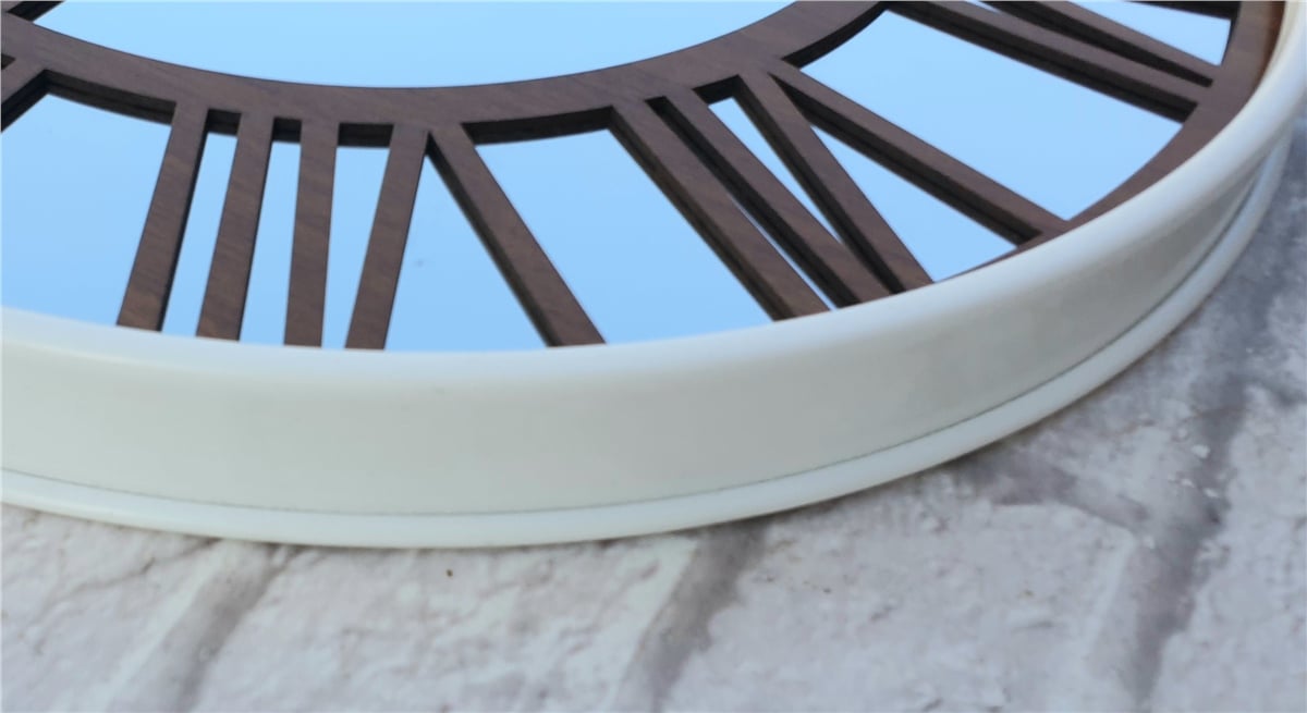 Markakanvas Beyaz Renk Metal Kasalı Aynalı   Duvar Saati Çap 40 cm - Çap 50 cm