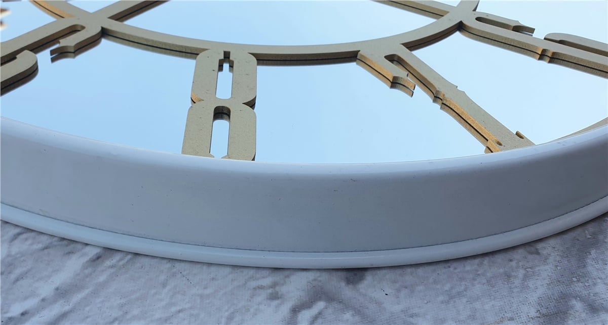 Markakanvas Beyaz Renk Metal Kasalı Aynalı   Duvar Saati Çap 40 cm - Çap 50 cm