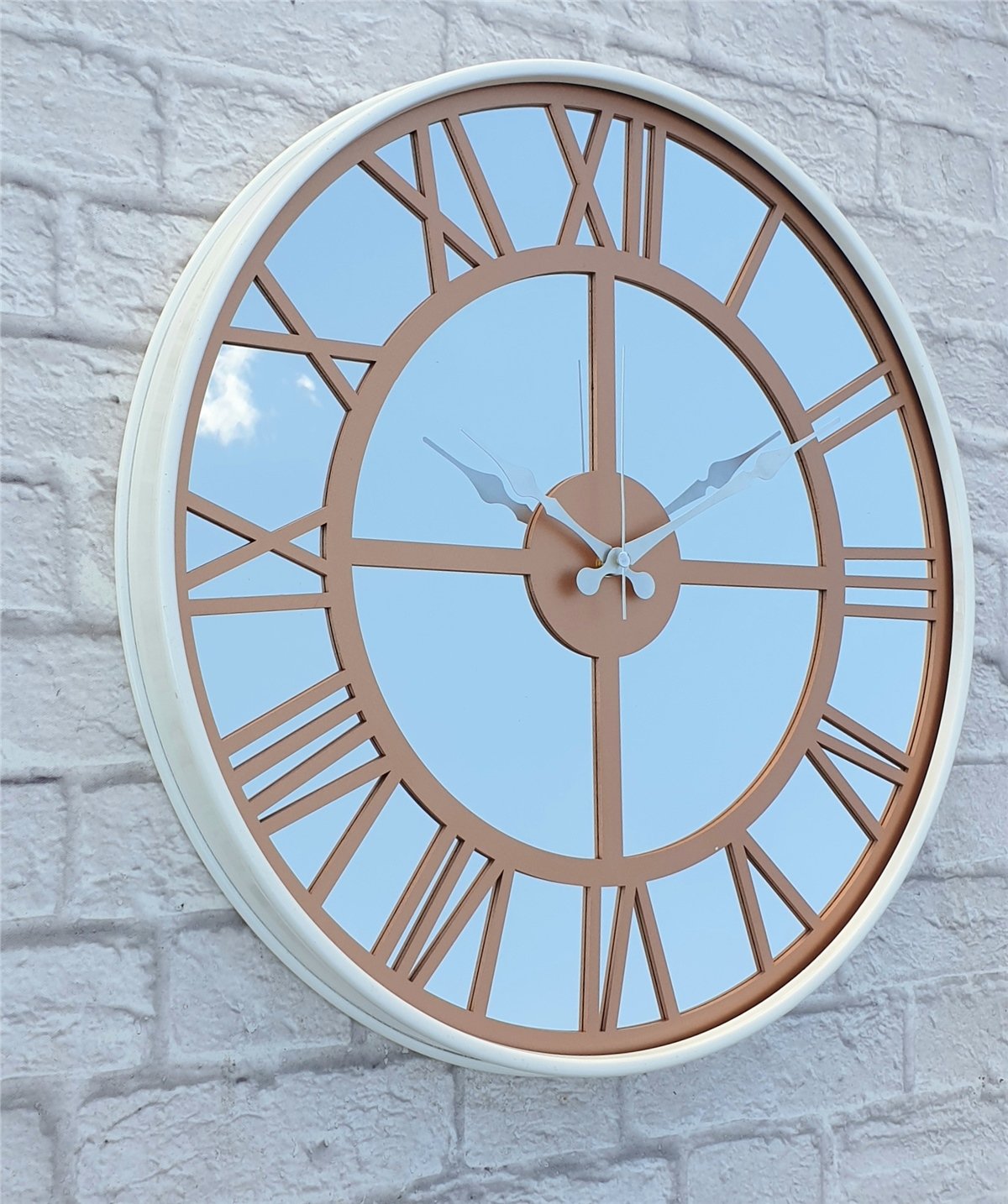 Markakanvas Beyaz Renk Metal Kasalı Aynalı   Duvar Saati Çap 40 cm - Çap 50 cm