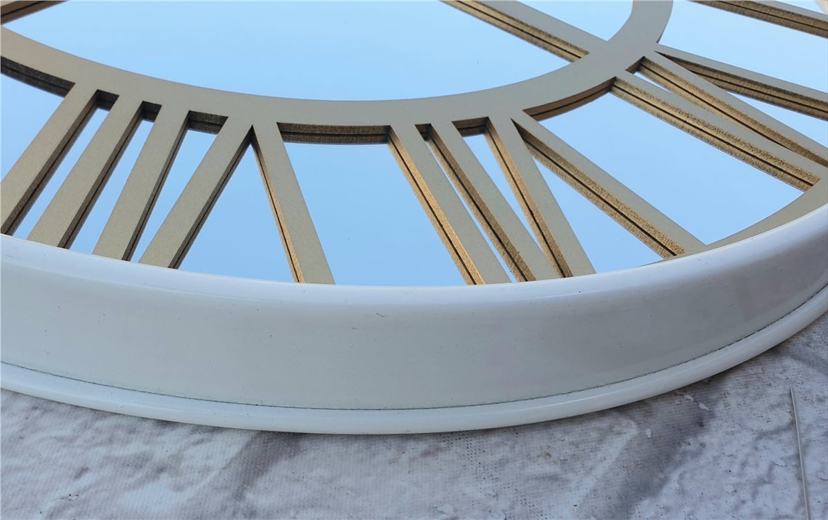Markakanvas Beyaz Renk Metal Kasalı Aynalı   Duvar Saati Çap 40 cm - Çap 50 cm