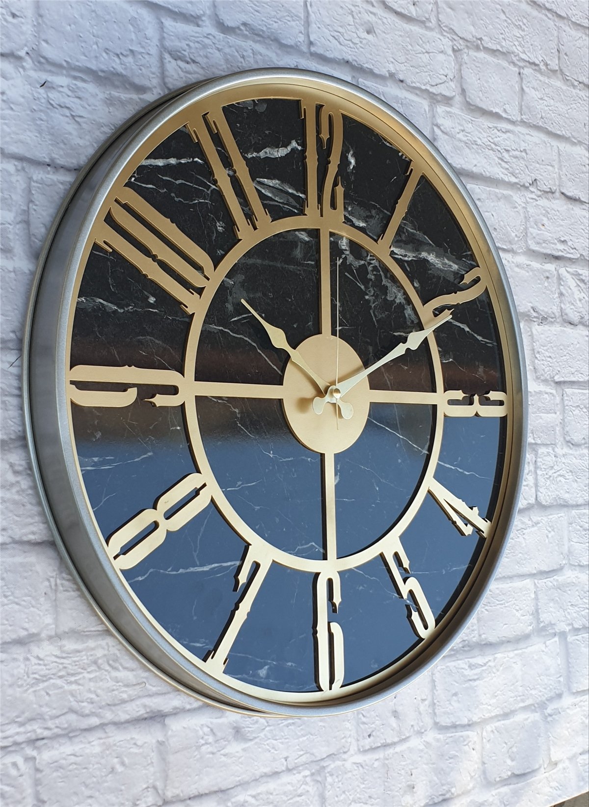 Markakanvas Gri  Metal Kasalı Mermer Desenli  Duvar Saati  ( Çap 50 cm -Çap 80 cm )
