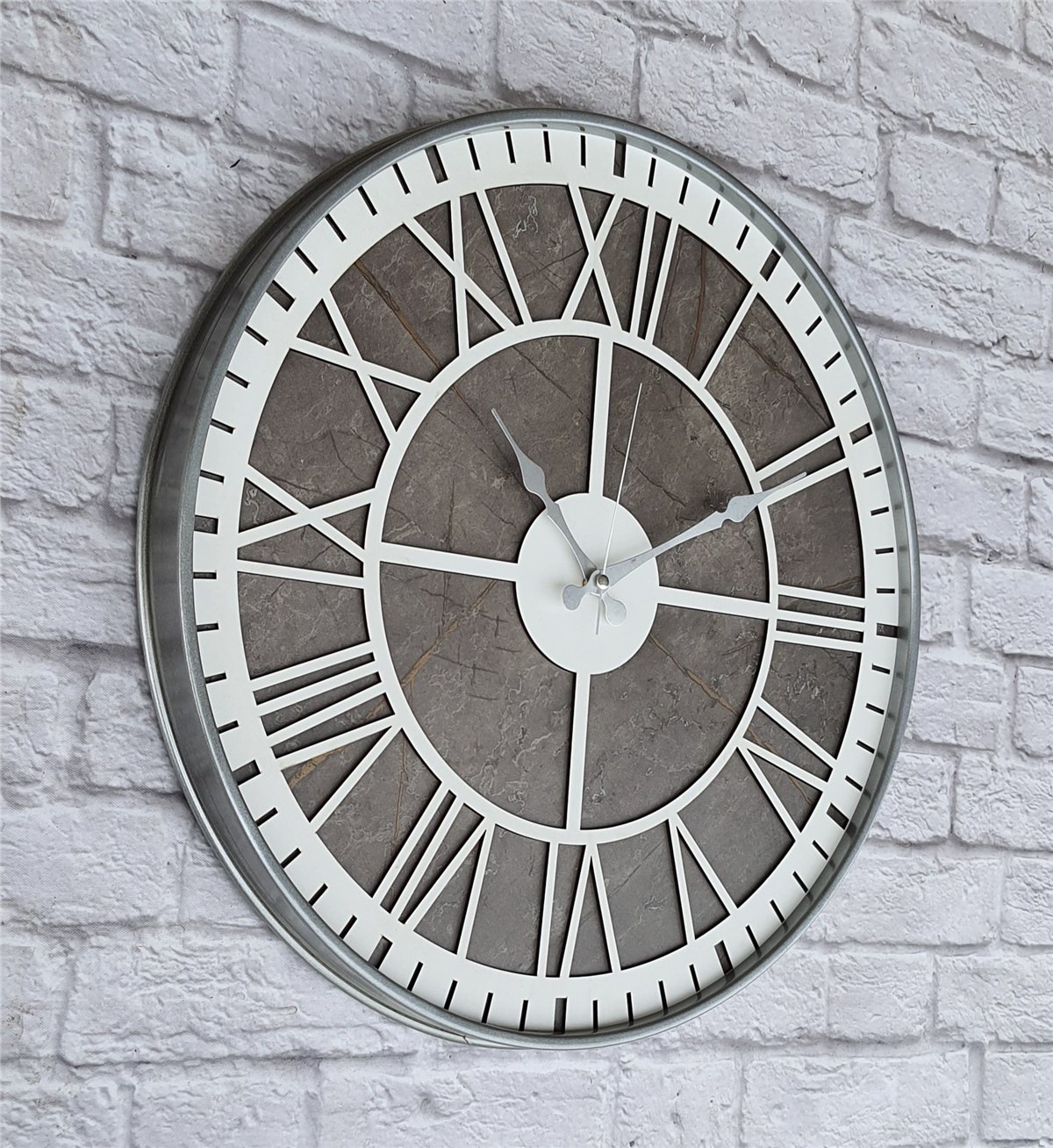 Markakanvas Gri  Metal Kasalı Mermer Desenli  Duvar Saati  ( Çap 50 cm -Çap 80 cm )