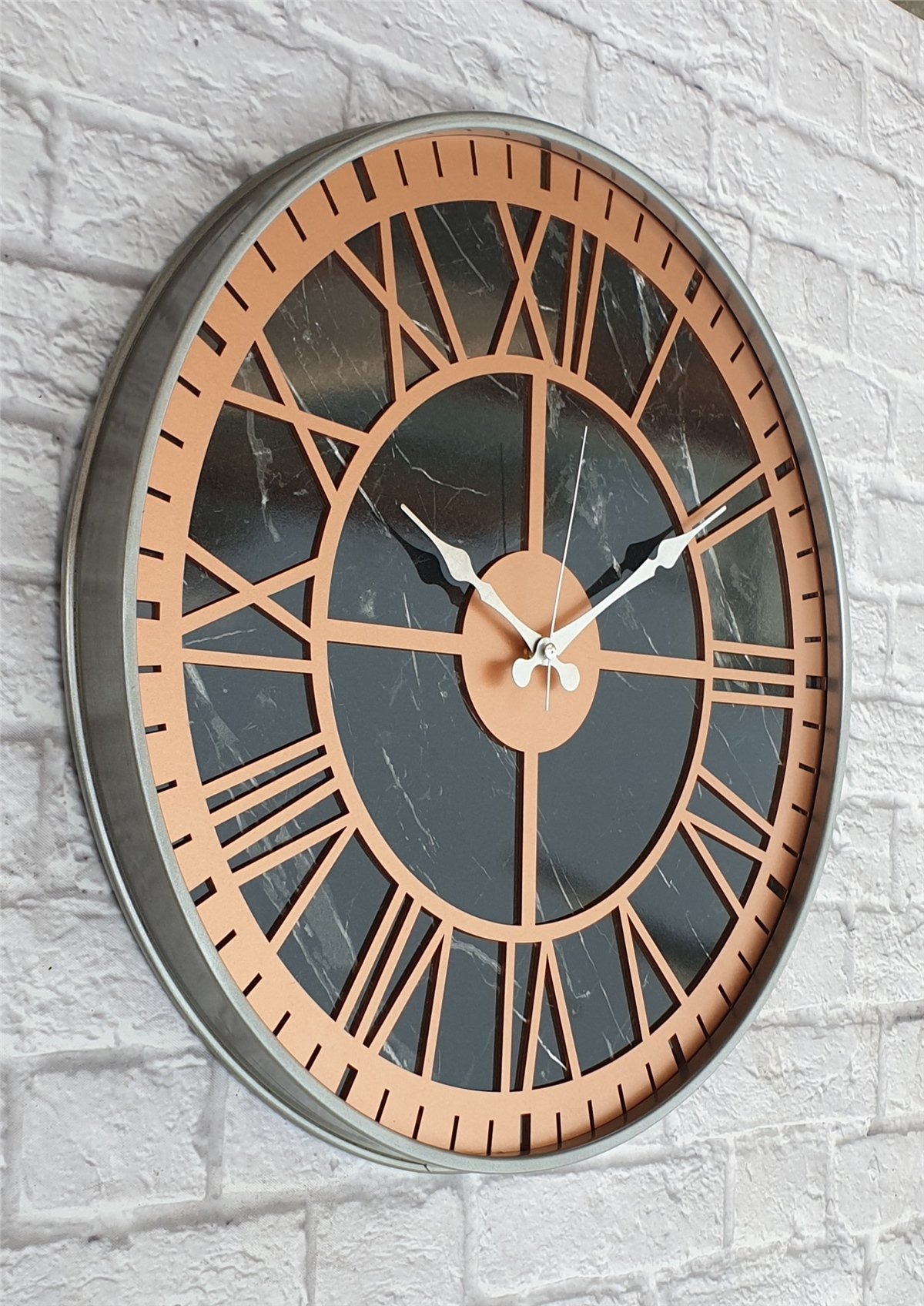 Markakanvas Gri  Metal Kasalı Mermer Desenli  Duvar Saati  ( Çap 50 cm -Çap 80 cm )