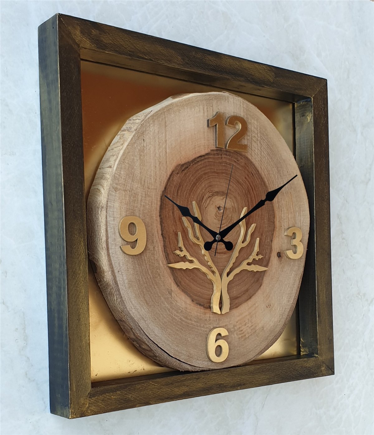 Markakanvas Kare, Doğal Masif Ahşap Ceviz Ağacı  Altın GOLD) Rakam Renkli  DUVAR , MASA Saati 30x30 cm