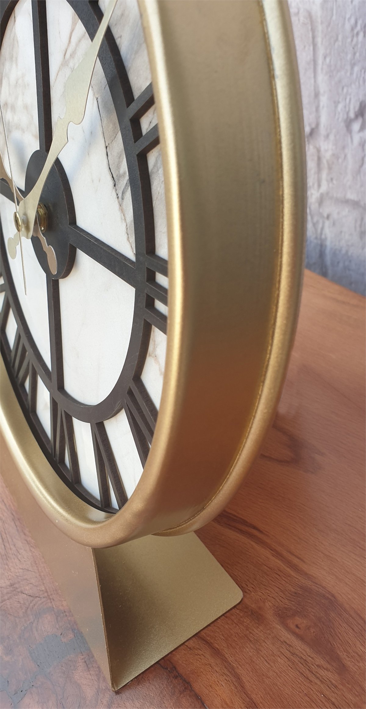 Markakanvas Metal Kasalı (Altın -Gold Renkli) Mermer Desenli  Masa ,Konsol Saati