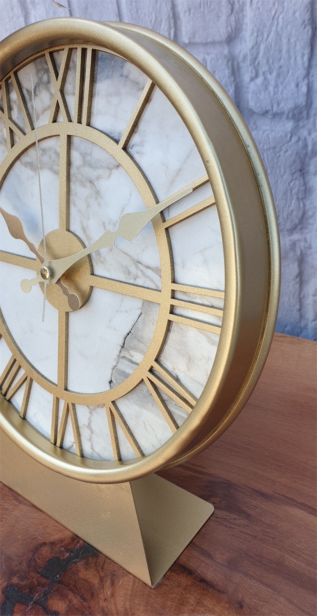 Markakanvas Metal Kasalı (Altın -Gold Renkli) Mermer Desenli  Masa ,Konsol Saati