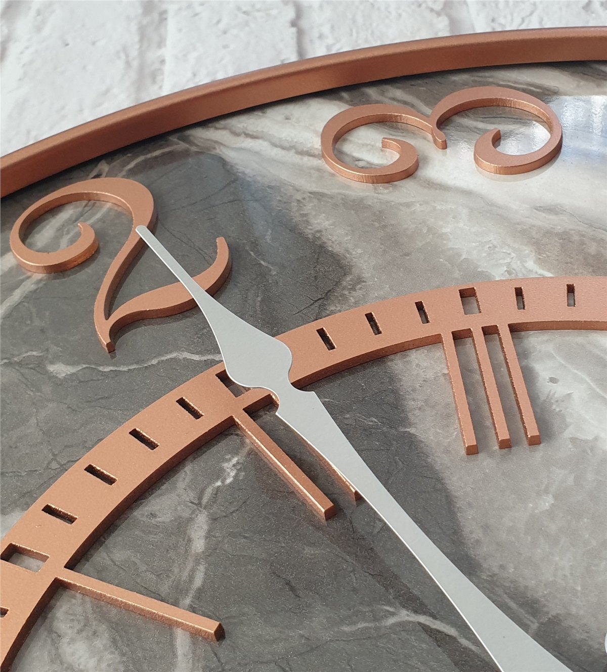 Markakanvas Metal Kasalı Mermer Desenli Duvar Saati ile Daldaki Kuş ve Hayat Ağacı Tablo