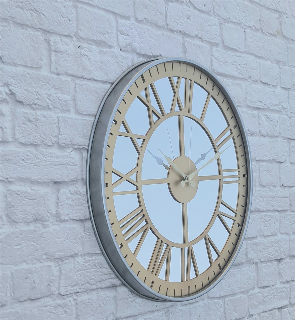Markakanvas Metalik Gri Renkli Metal Kasalı Aynalı Duvar Saati Çap 40 cm - Çap 50 cm