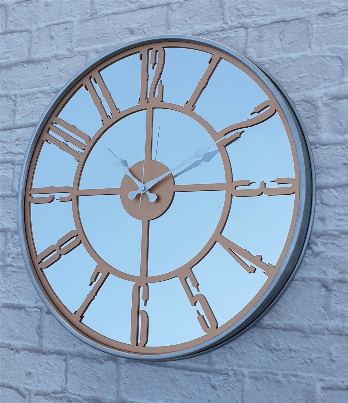 Markakanvas Metalik Gri Renkli Metal Kasalı Aynalı Duvar Saati Çap 40 cm - Çap 50 cm