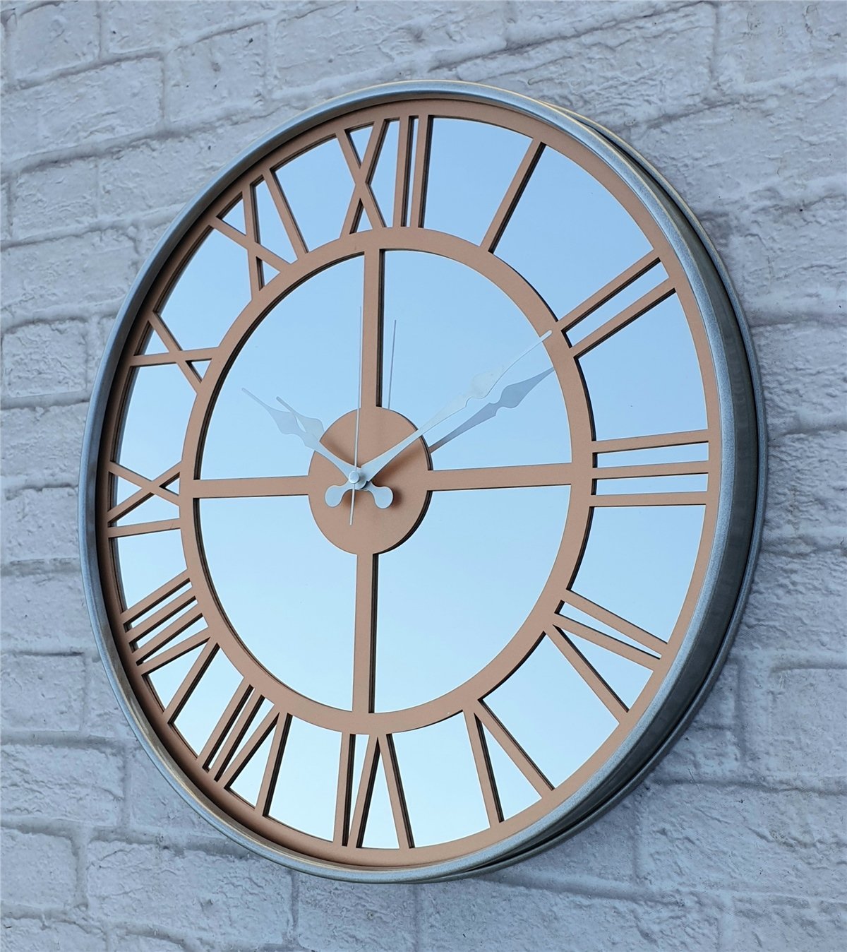 Markakanvas Metalik Gri Renkli Metal Kasalı Aynalı Duvar Saati Çap 40 cm - Çap 50 cm