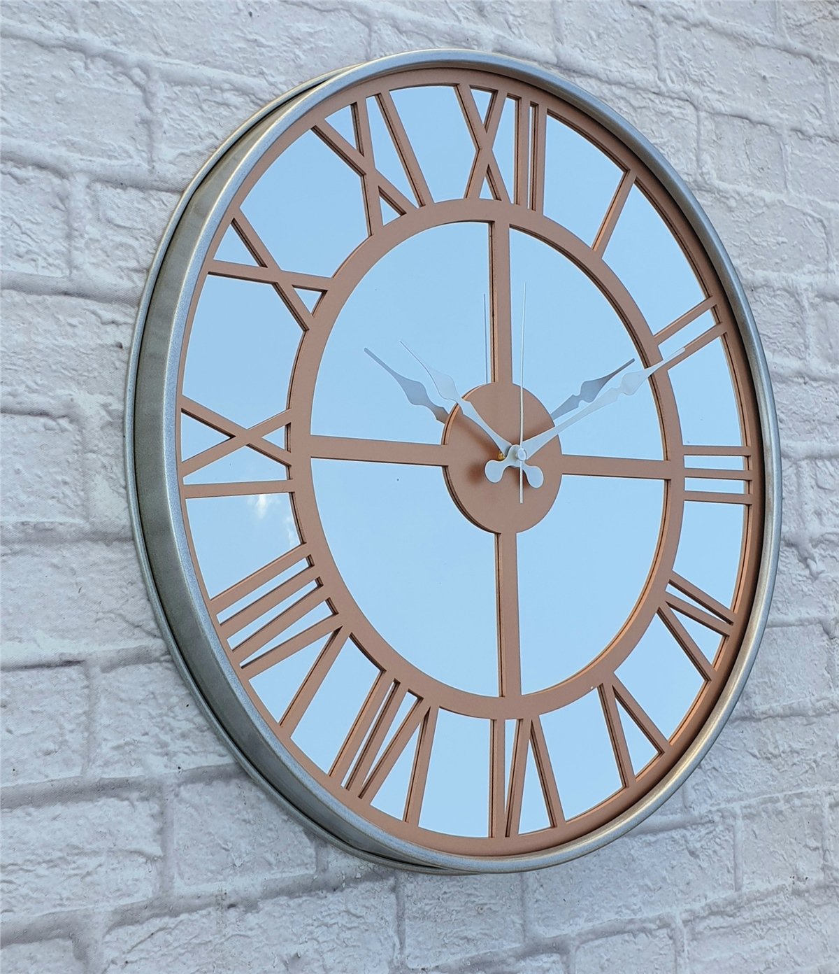 Markakanvas Metalik Gri Renkli Metal Kasalı Aynalı Duvar Saati Çap 40 cm - Çap 50 cm