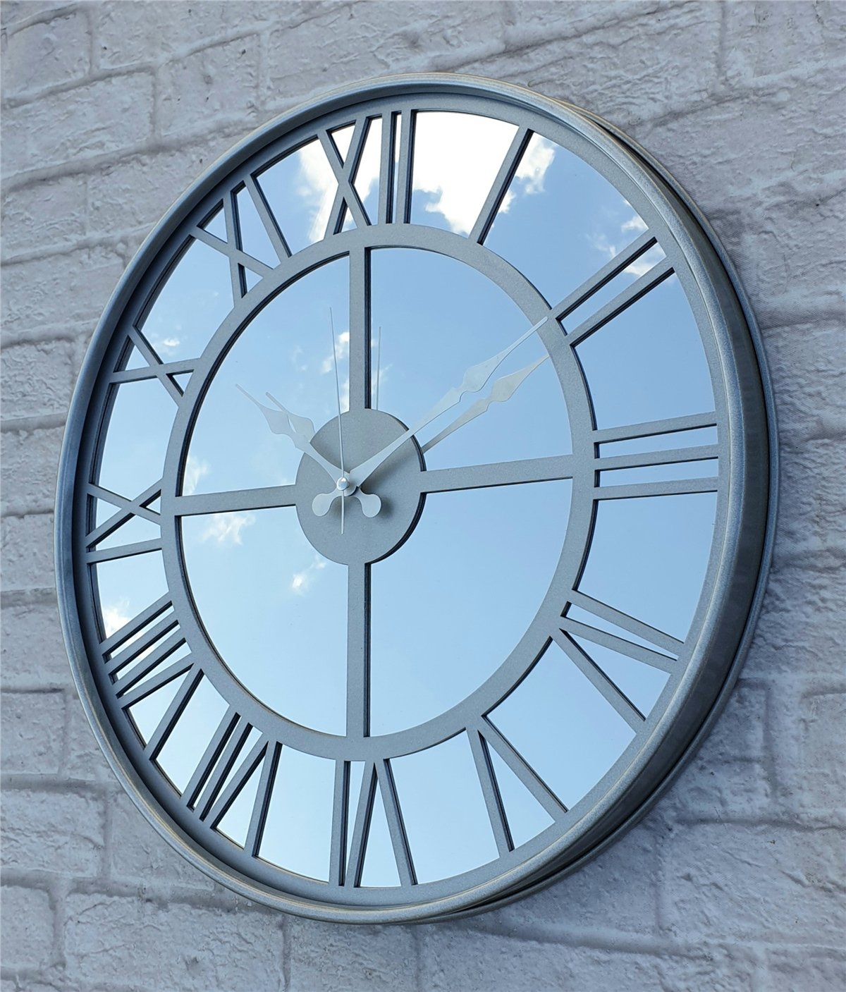 Markakanvas Metalik Gri Renkli Metal Kasalı Aynalı Duvar Saati Çap 40 cm - Çap 50 cm