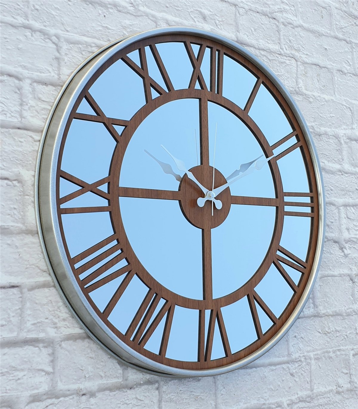 Markakanvas Metalik Gri Renkli Metal Kasalı Aynalı Duvar Saati Çap 40 cm - Çap 50 cm