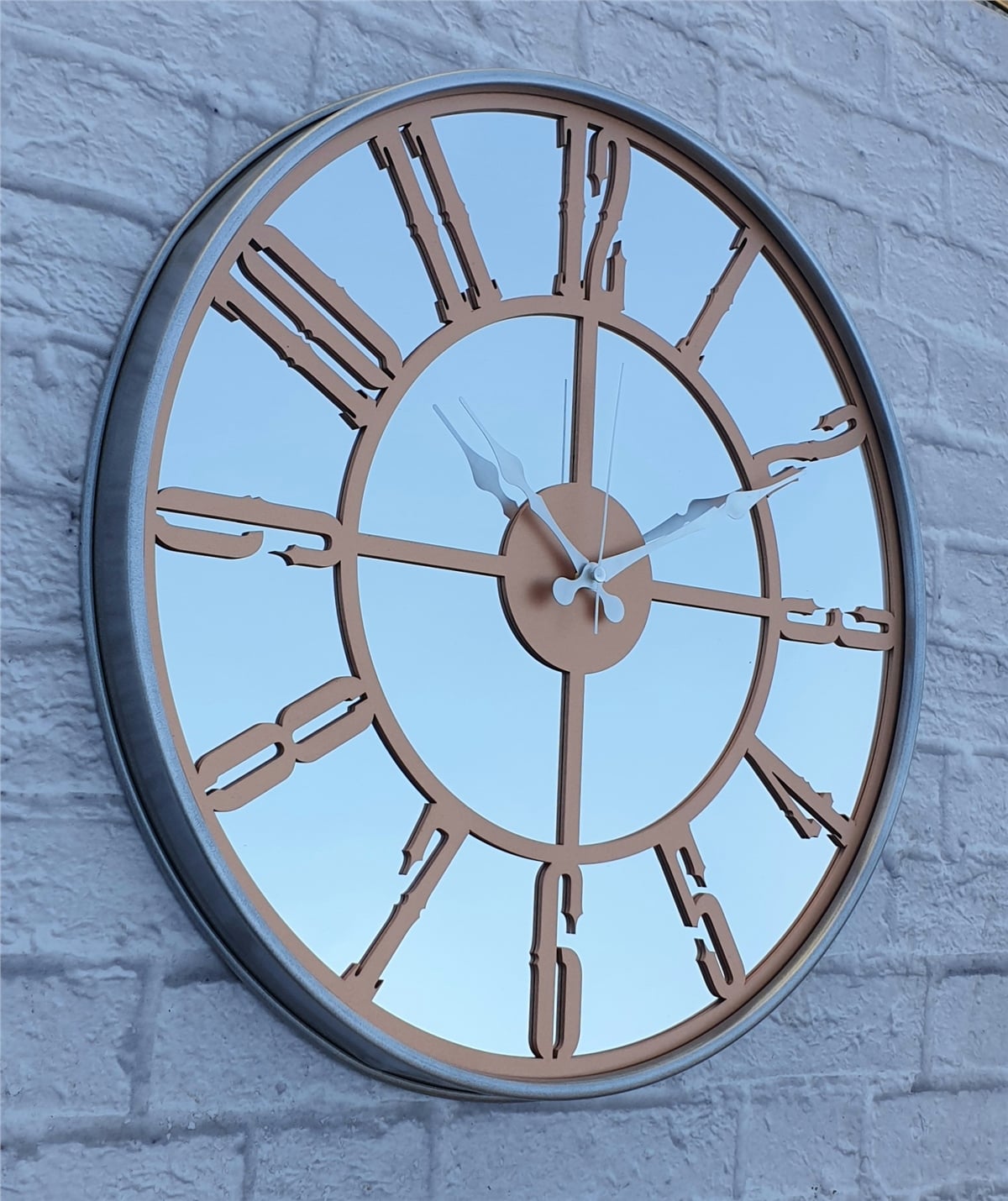 Markakanvas Metalik Gri Renkli Metal Kasalı Aynalı Duvar Saati Çap 40 cm - Çap 50 cm