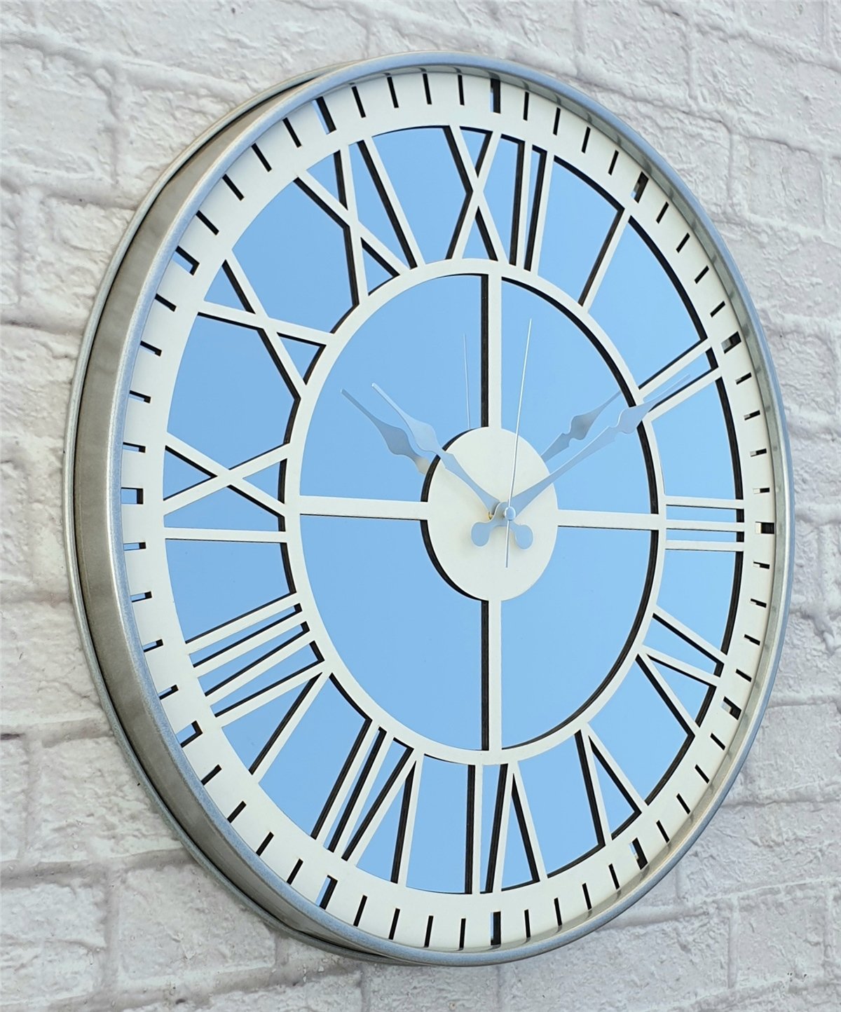 Markakanvas Metalik Gri Renkli Metal Kasalı Aynalı Duvar Saati Çap 40 cm - Çap 50 cm