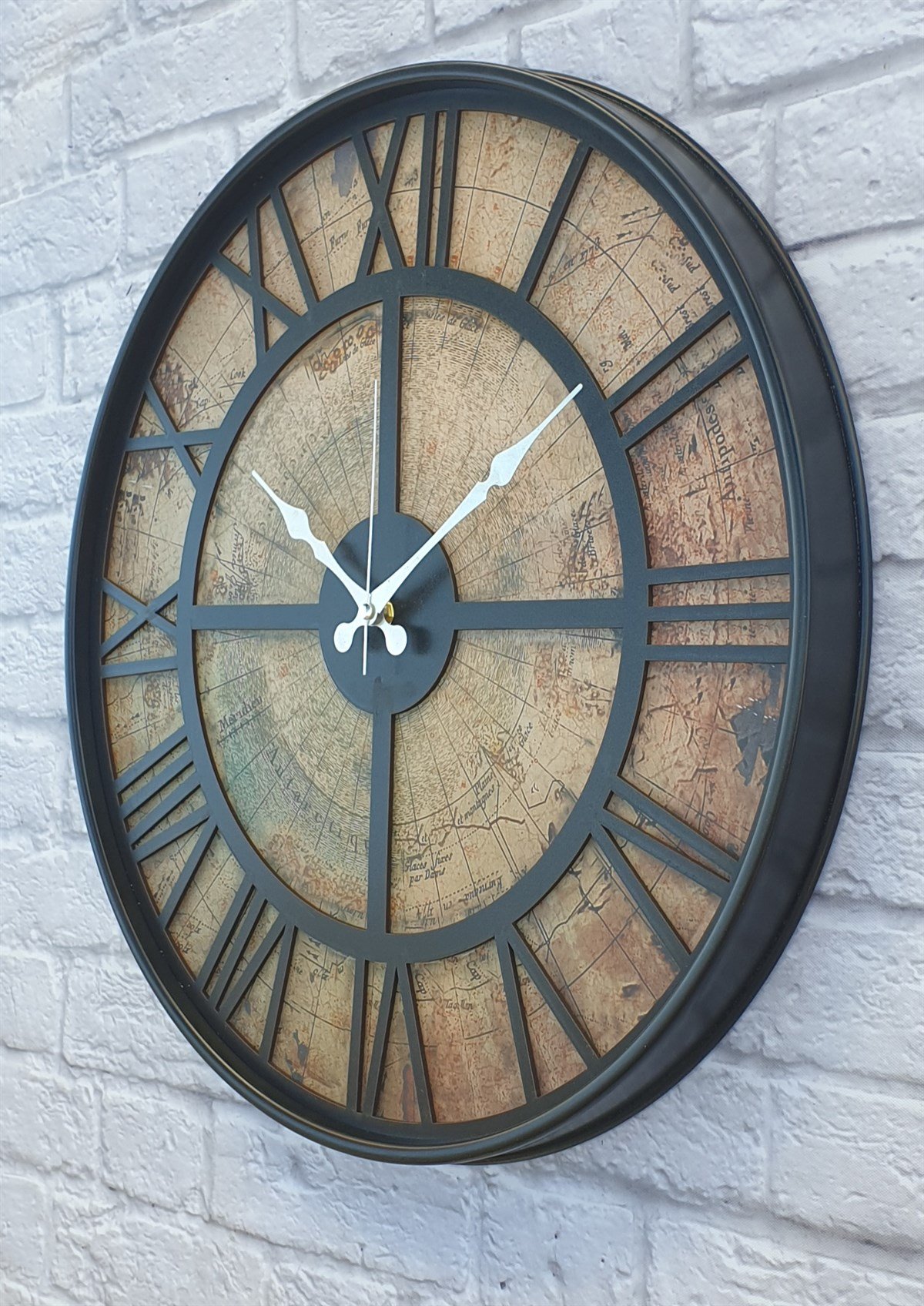 Markakanvas Siyah Metal Kasalı Eski Dünya Haritalı Duvar Saati  (Çap 50 cm - 80 cm )