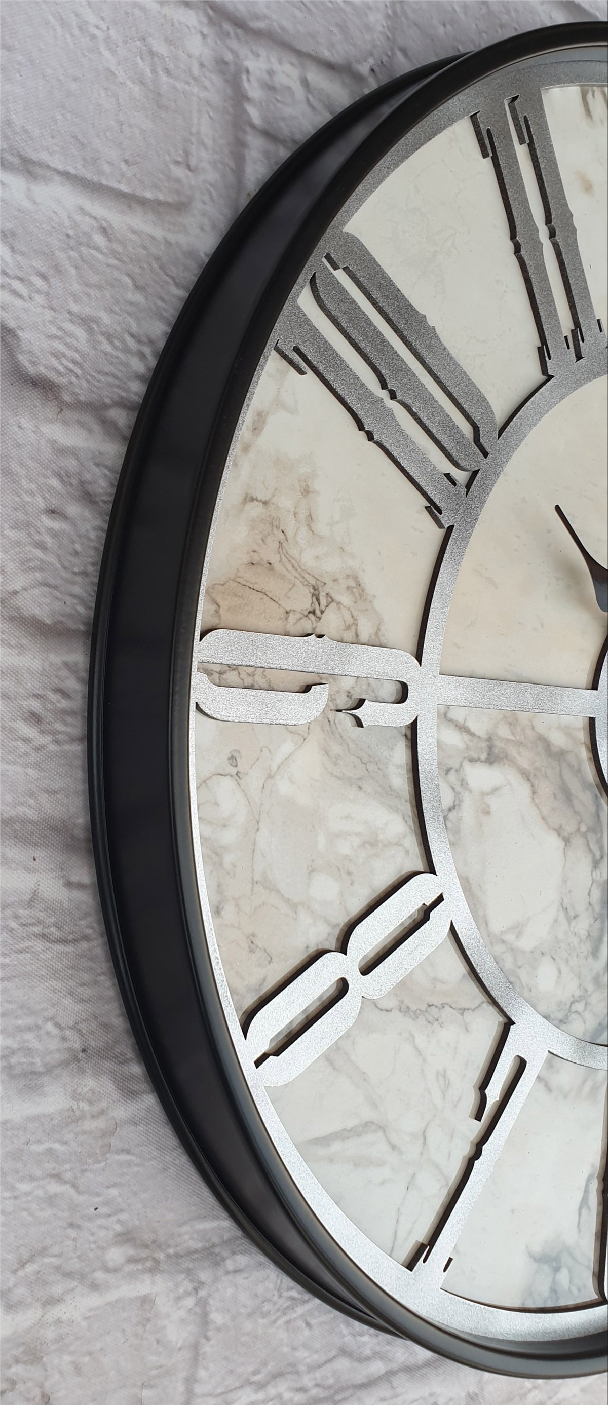 Markakanvas Siyah Metal Kasalı Mermer Desenli  Duvar Saati  ( Çap 50 cm -Çap 80 cm )