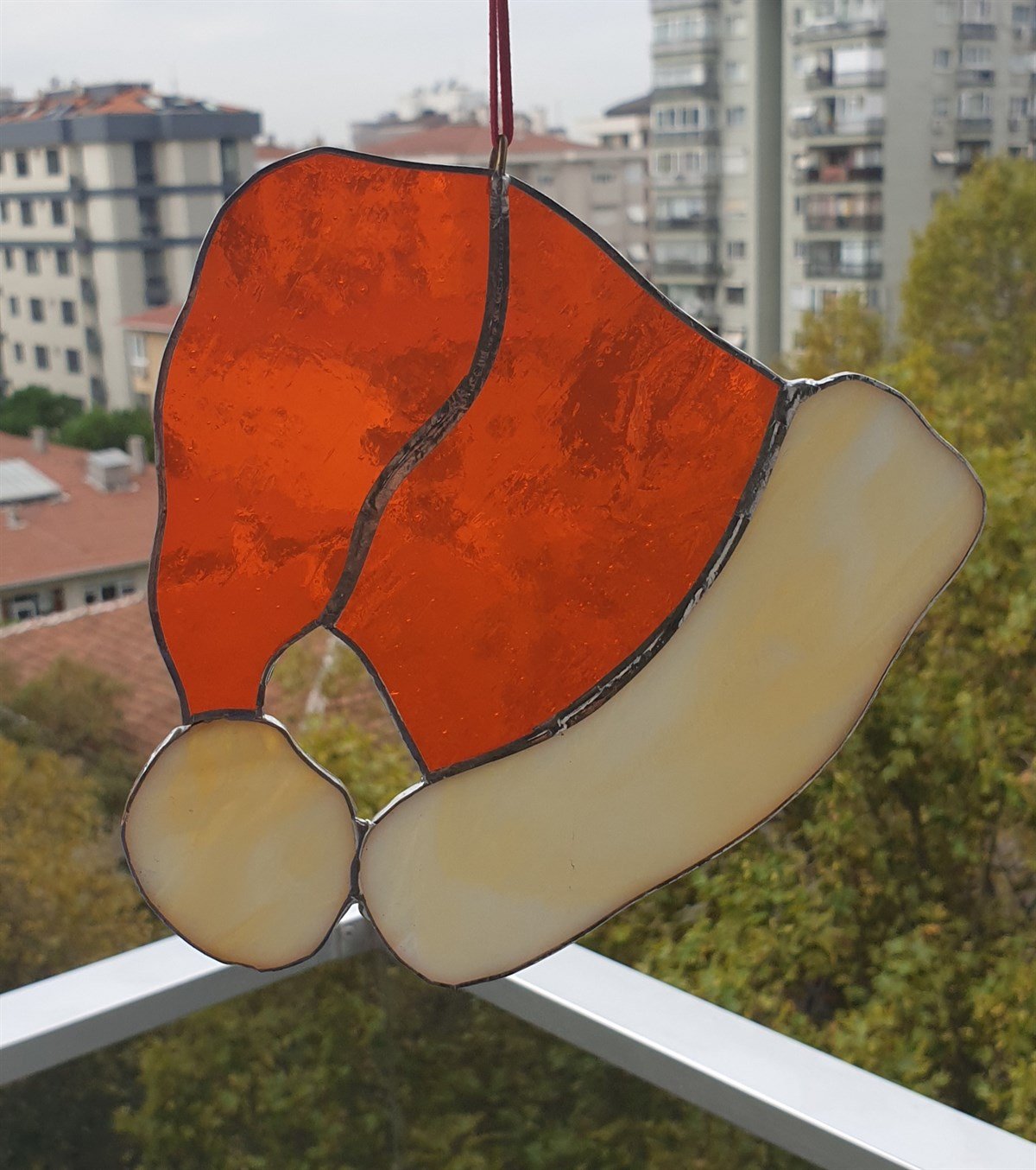 Markakanvas Turuncu ,beyaz Yılbaşı Şapkası cam vitray 16x16cm 