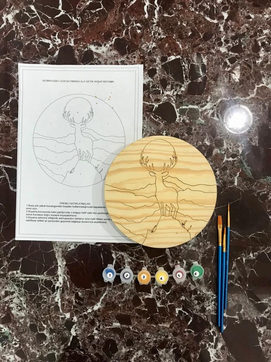 Günbatımında Ala Geyik Ahşap Boyama Seti(doğal amerikan çamı 19 cm çap 2.5 cm kalınlık)