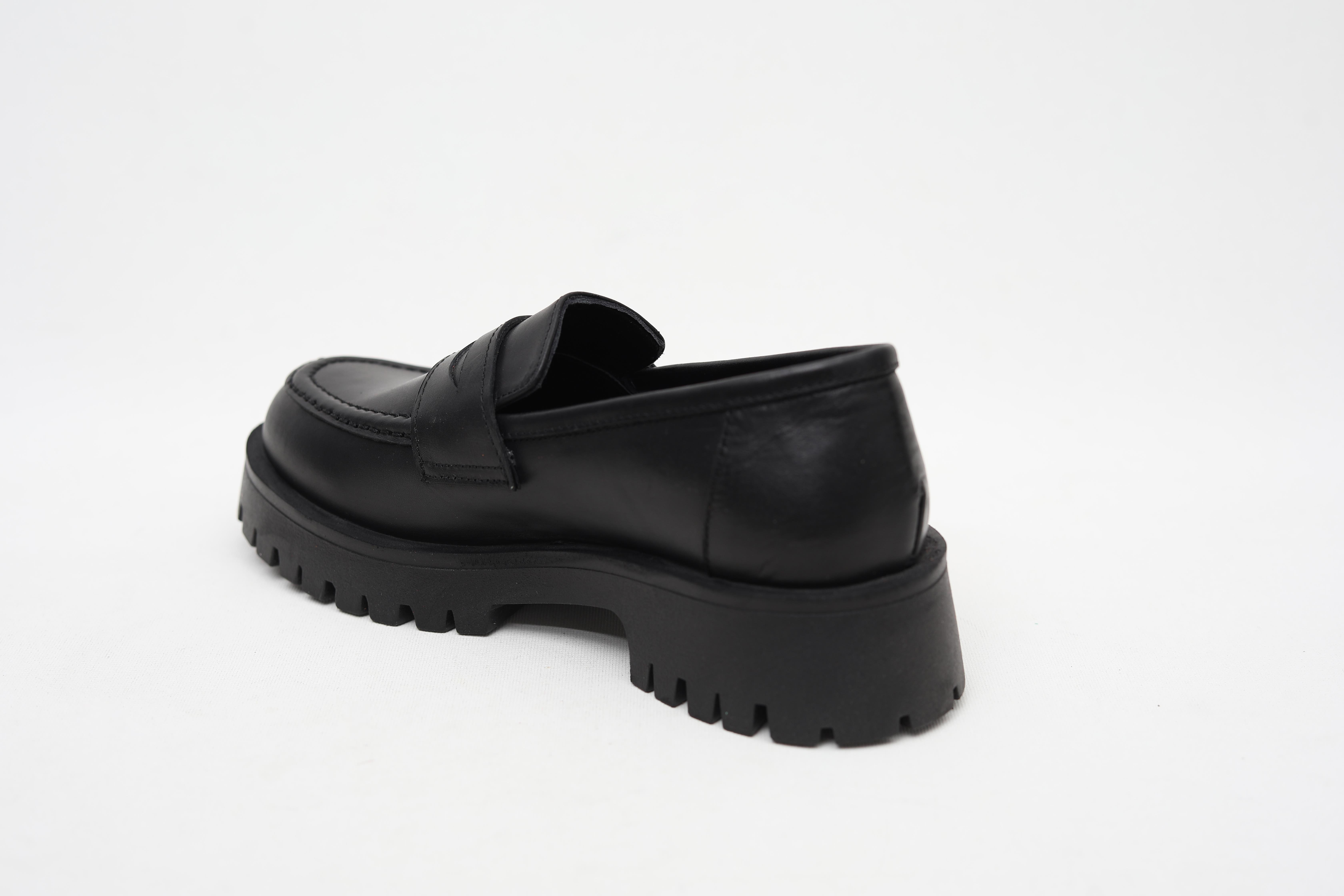 SİYAH KALIN TABAN LOAFER