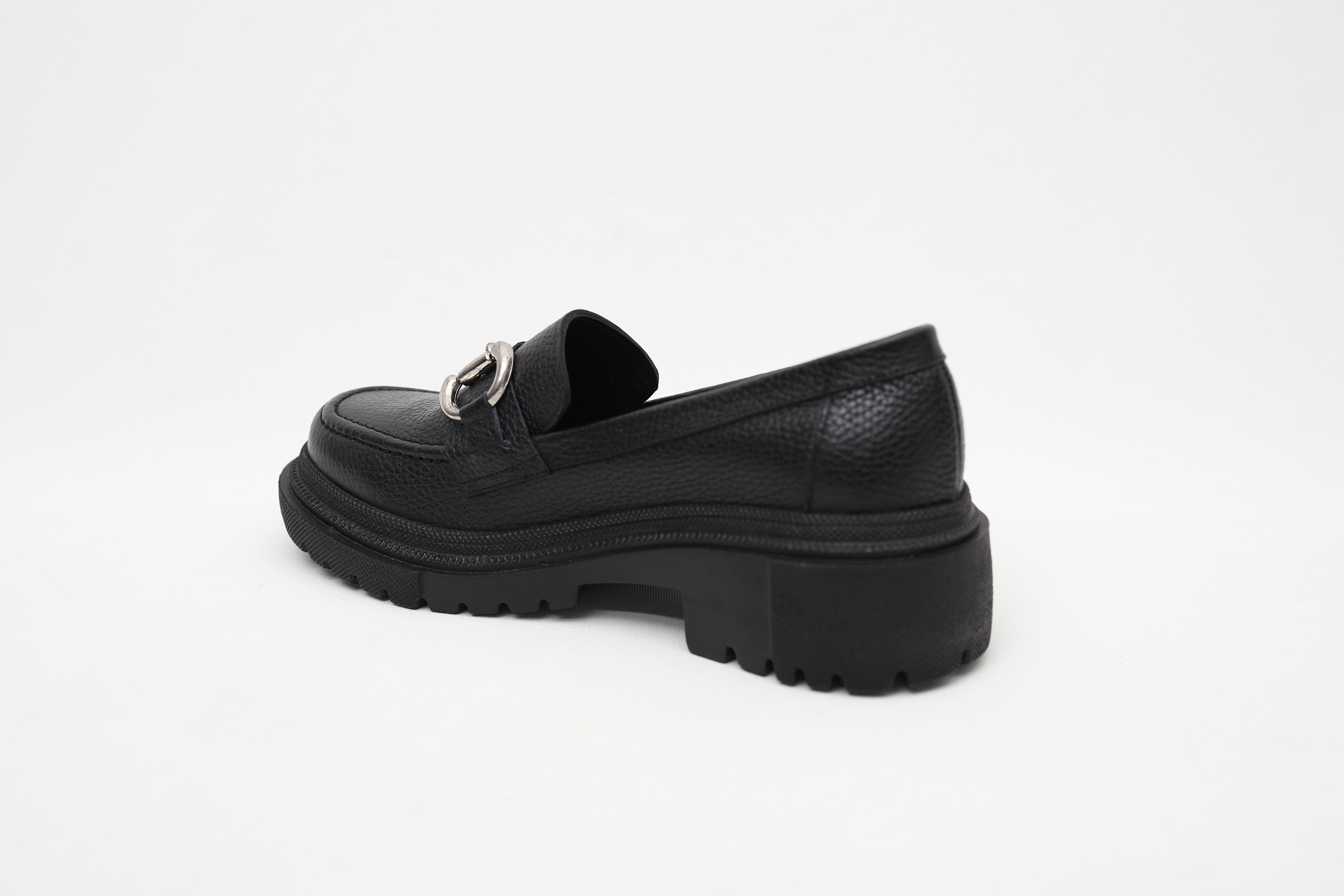 SİYAH TOKALI HAKİKİ DERİ KALIN TABAN LOAFER