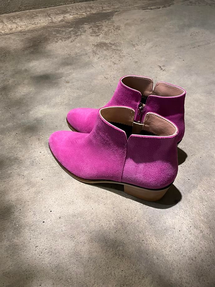 WESTREN TOPUK PEMBE SÜET KISA BOT