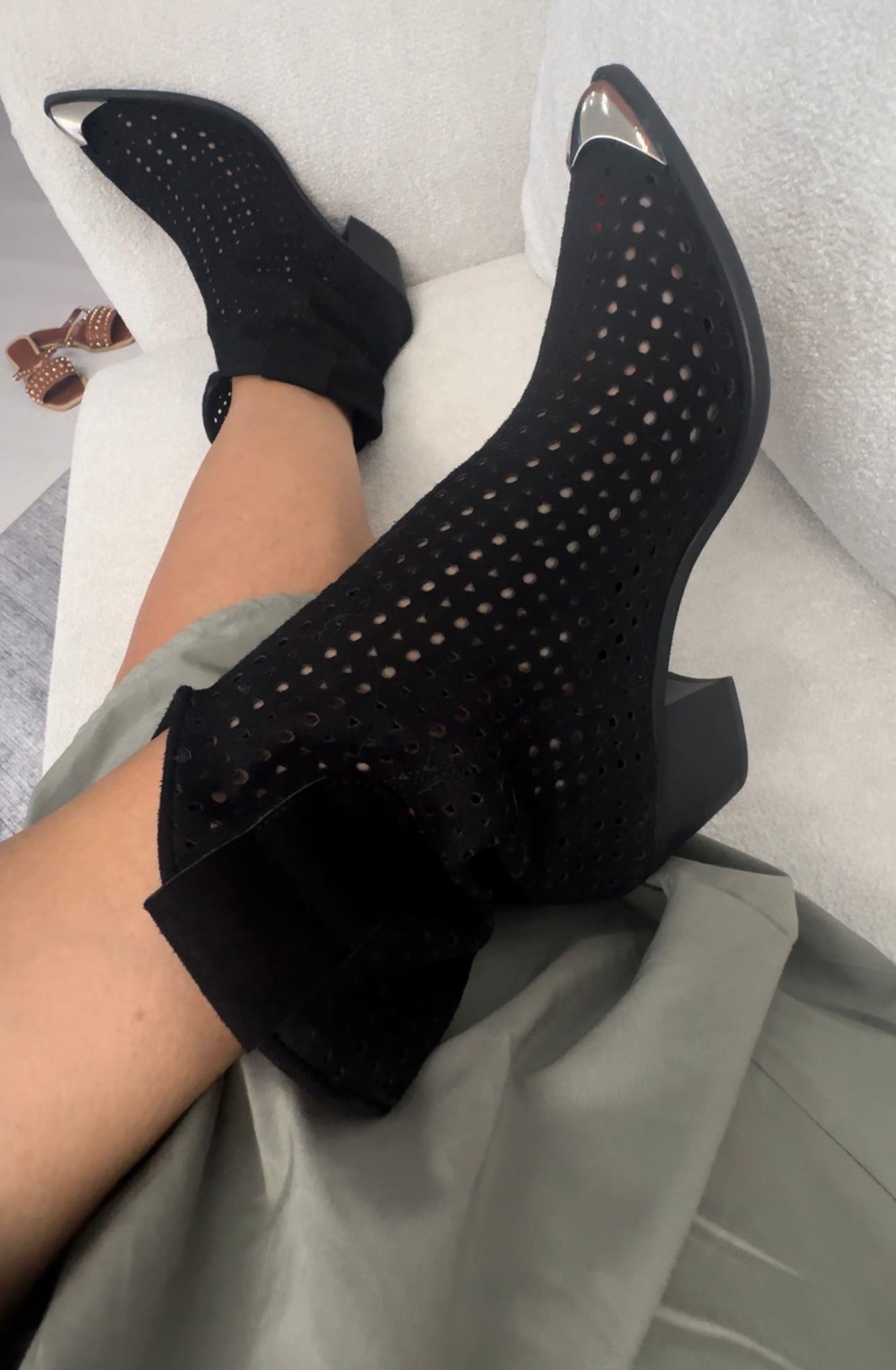 Belinda Siyah Süet Dallas Bot