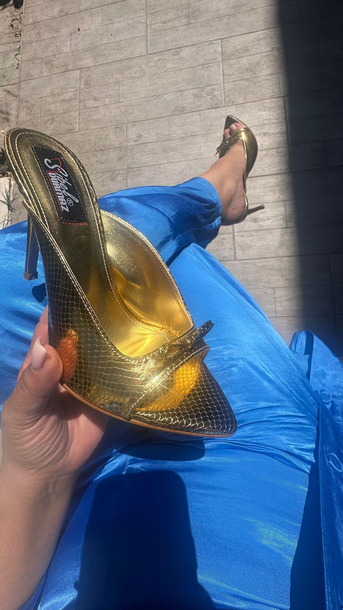 Dalia Gold Desenli İnce Topuk Sandalet