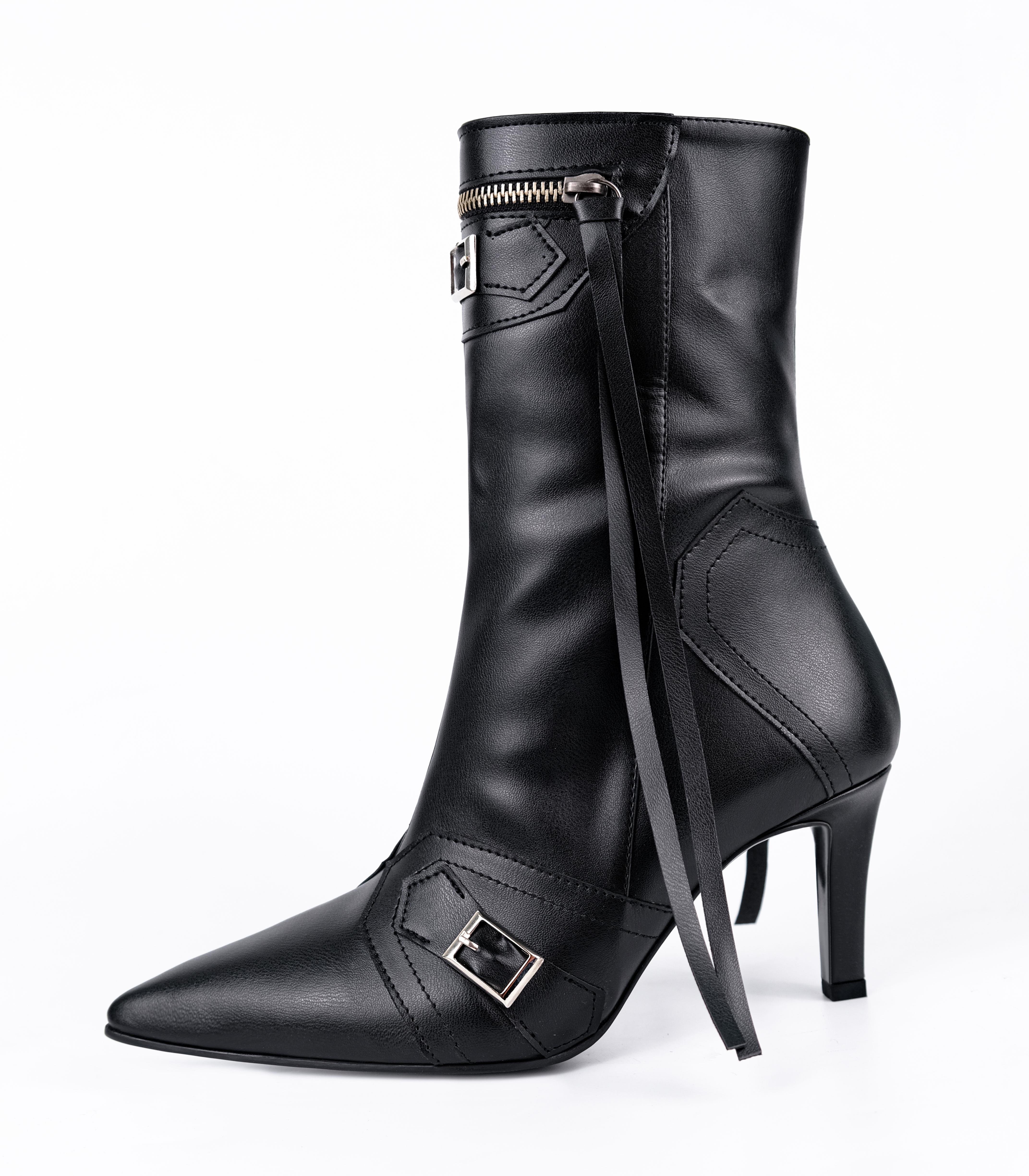 ELLİE Black Matte Leather Pointy Toe Boots
