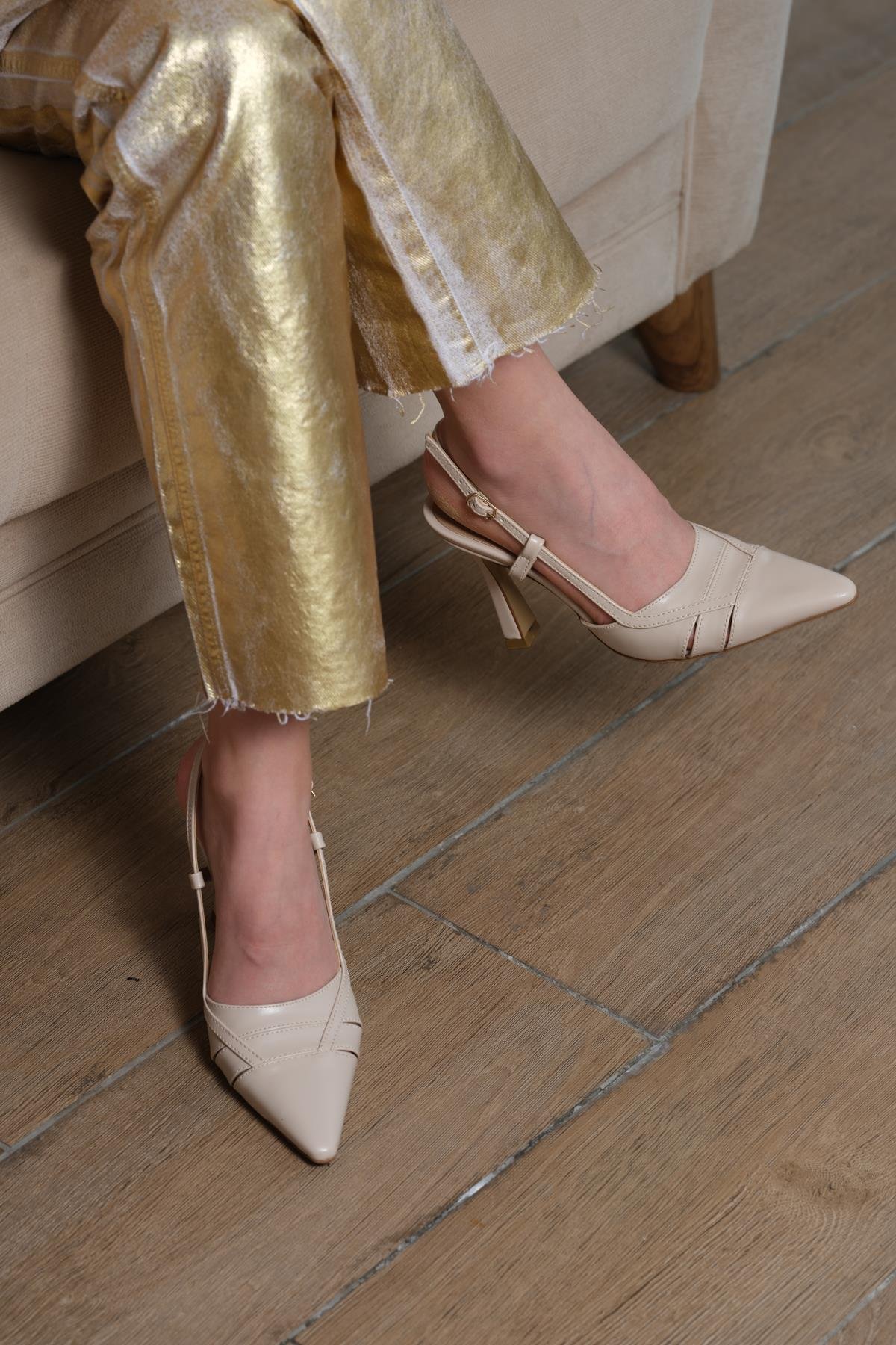 Eymi Nude Sivri Burun Stiletto Sandalet
