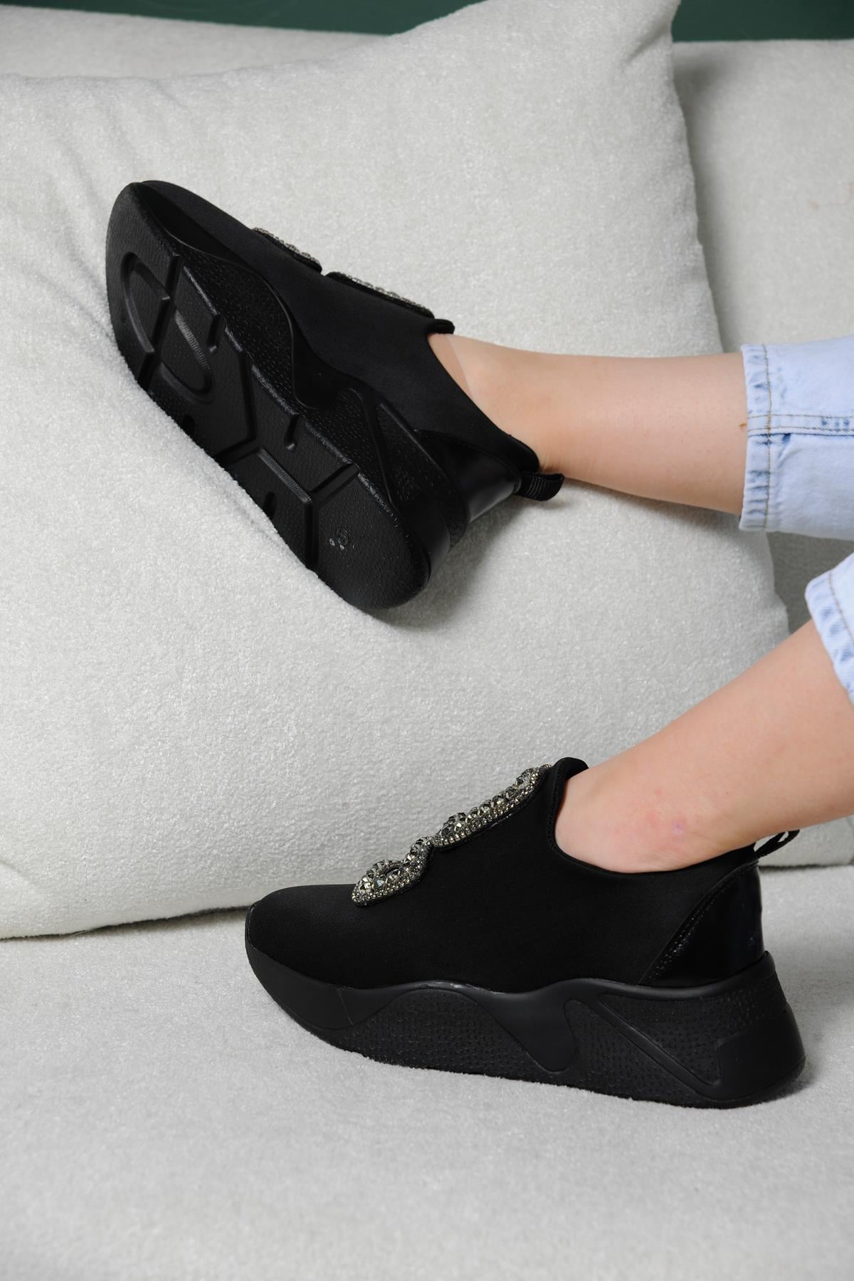 Force Siyah Taş Detaylı Sneakers 