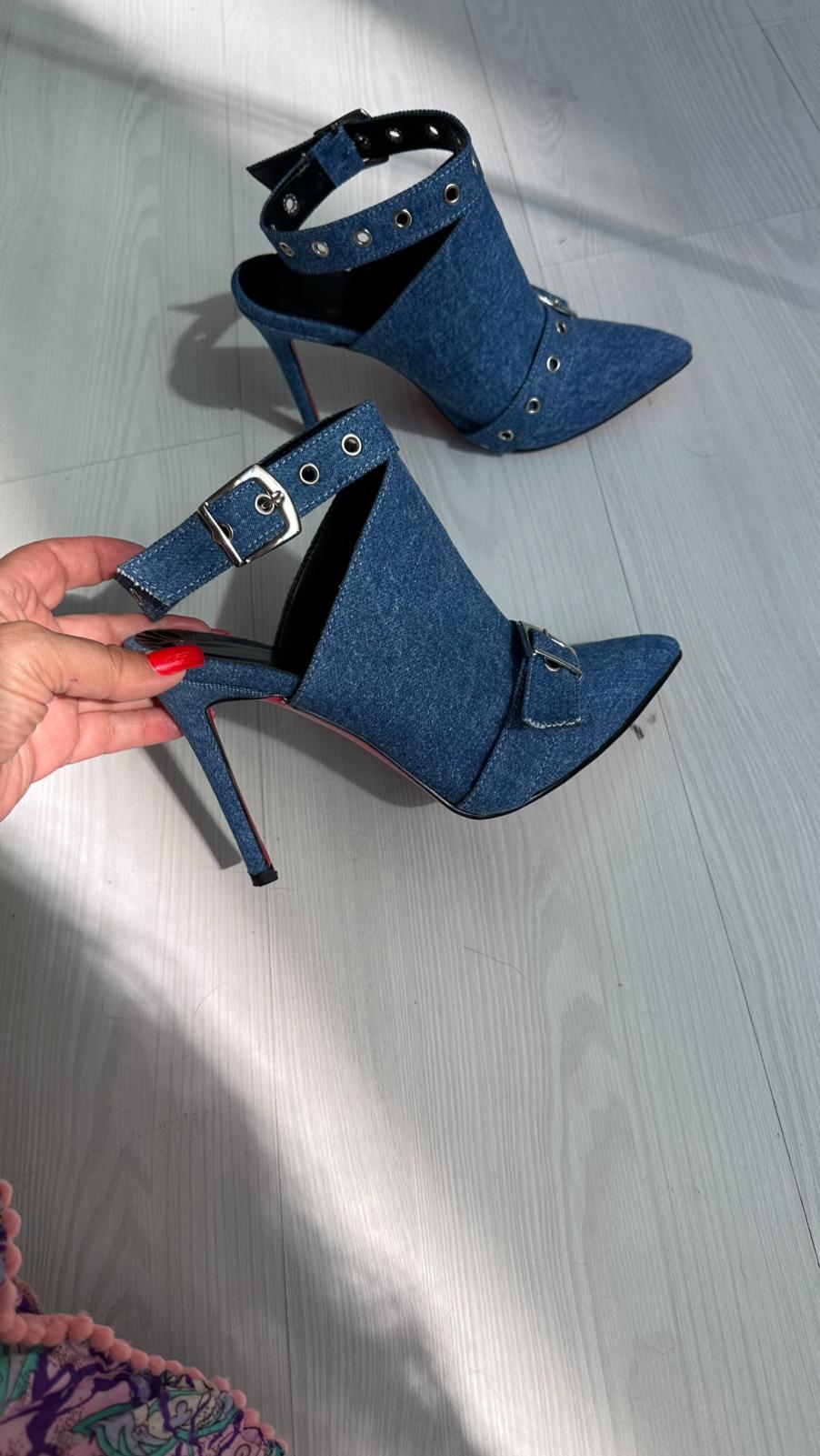 Hansy Denim Toka Detaylı  Sandalet 
