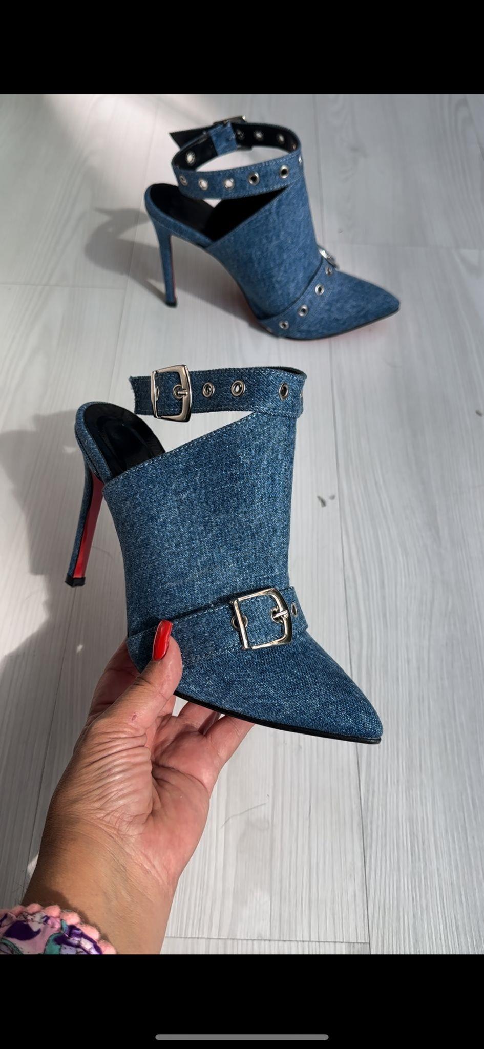 Hansy Denim Toka Detaylı  Sandalet 