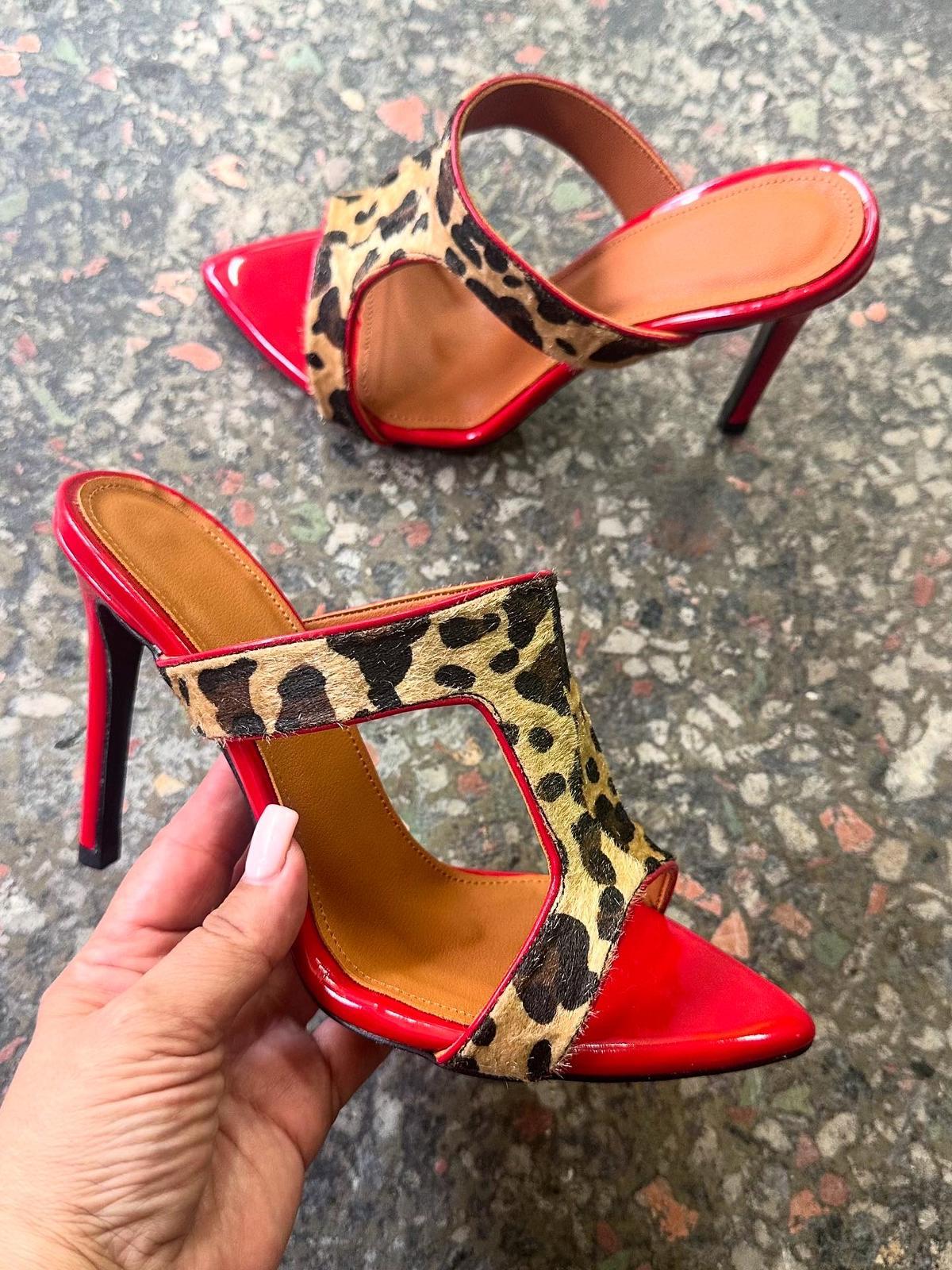 Nice Leopar Kırmızı İnce Topuk Terlik 