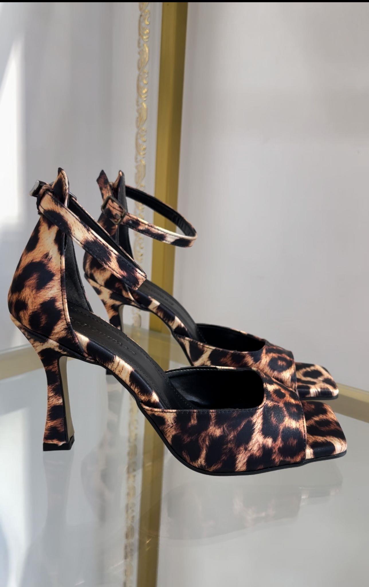 Renata Leopar Sandalet