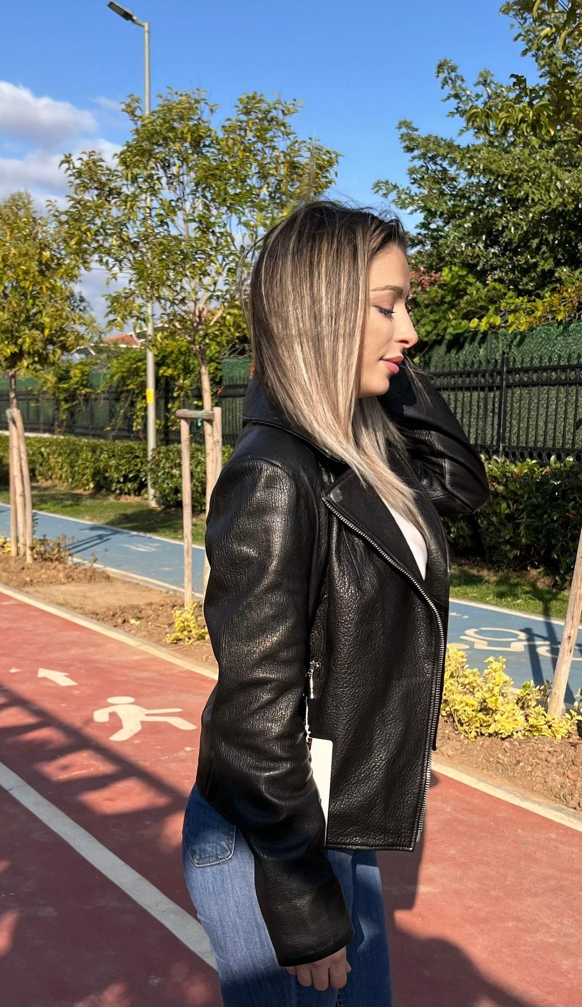 Siyah Fermuarlı Hakiki Deri Ceket 