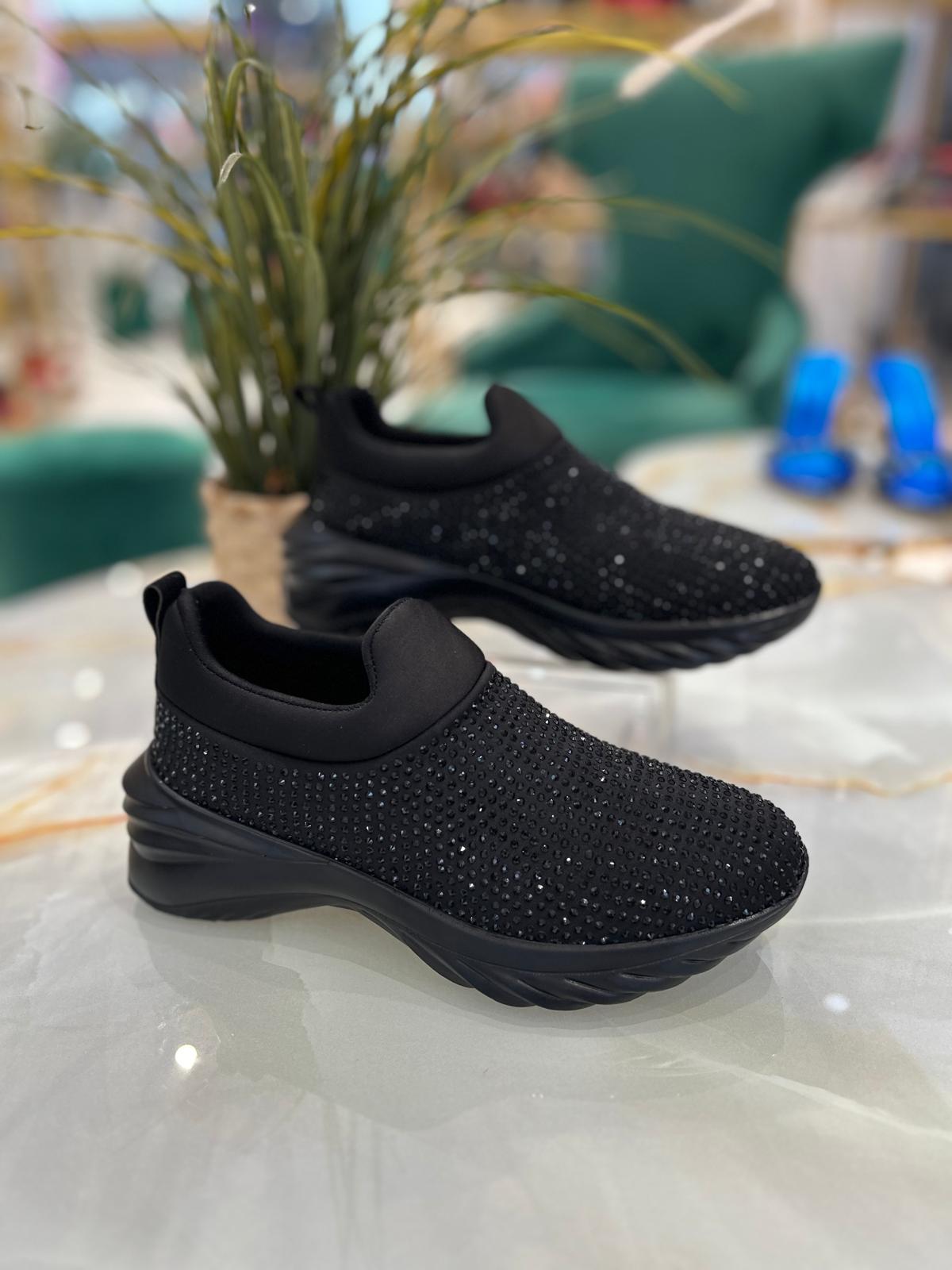 Wendy Siyah Taş Detaylı Sneakers 