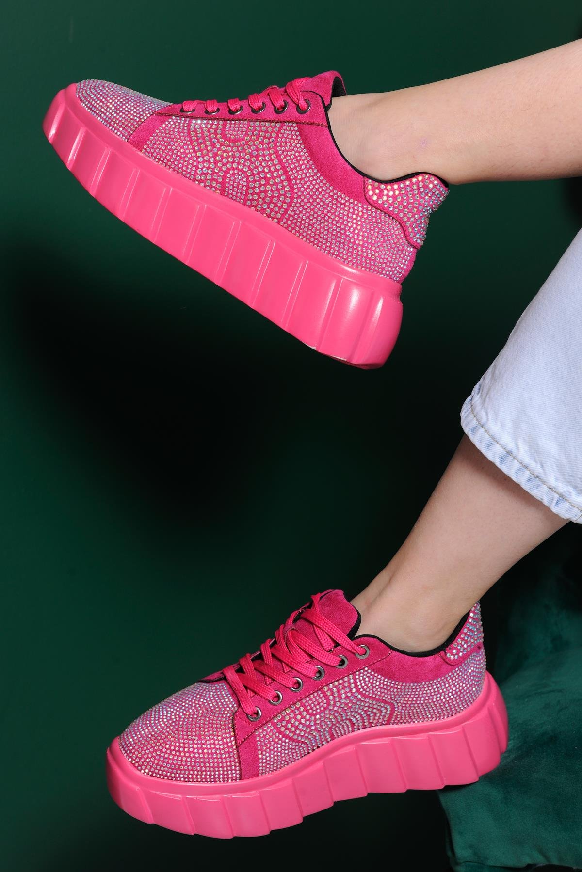 Willy Pembe Taş Detaylı Sneakers 